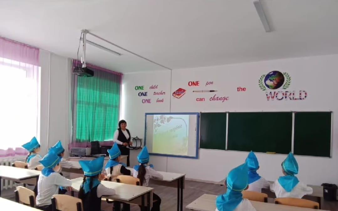 Жаңатілеу орта мектебі бойынша 5-9 ақпан аралығында "Кеңес әскерінің Ауғанстаннан шығарылғанына 35 жыл" толуына орай 2-10 сыныптарда тәрбие сағаттары өткізілді.