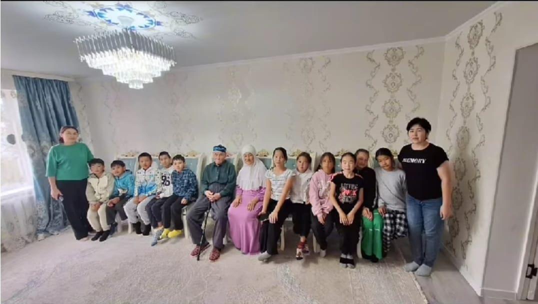 Жаңатілеу орта мектебі бойынша 1 қазан күні "Қарттар күніне" орай Қамқор жобасы аясында "Қоғамға қызмет ету" қайрымдылық акциясы ұйымдастырылды.